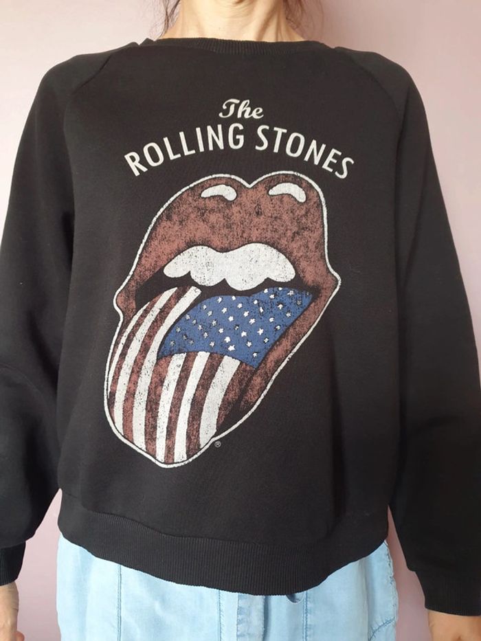 Pull The Rolling Stones
