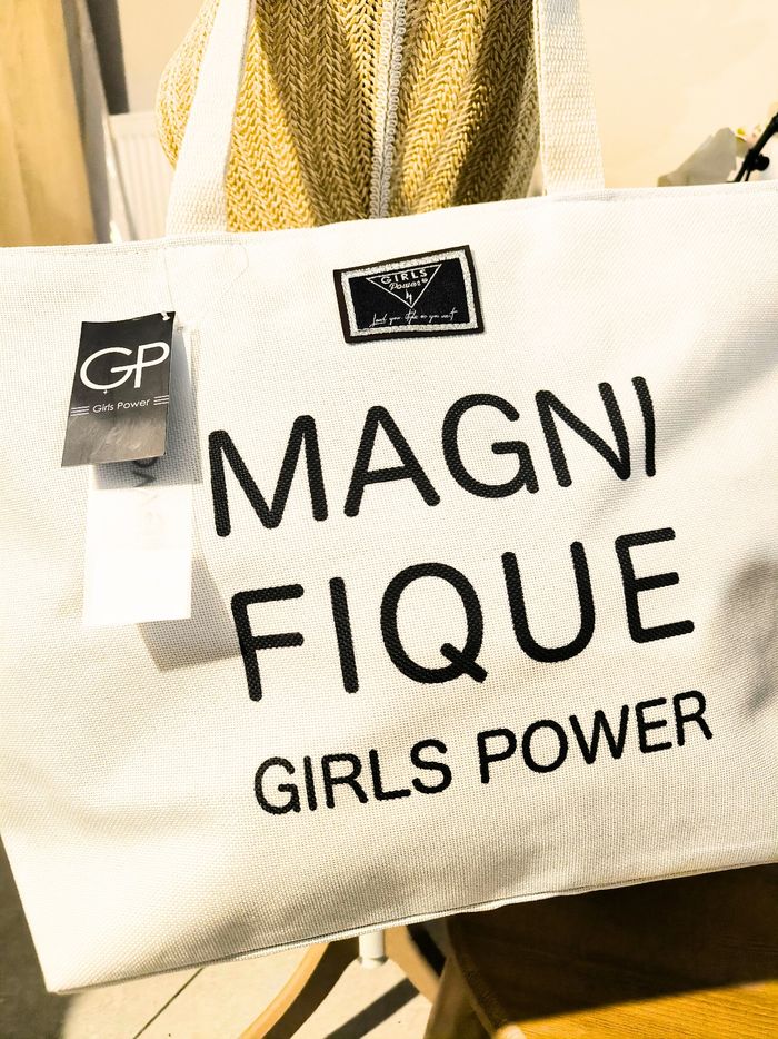 Grand cabas Girls Power – NEUF avec étiquettes - photo numéro 2