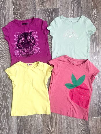 4 t-shirts à manches courtes 4 ans