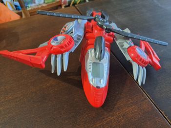 Avion transformable en dinosaure