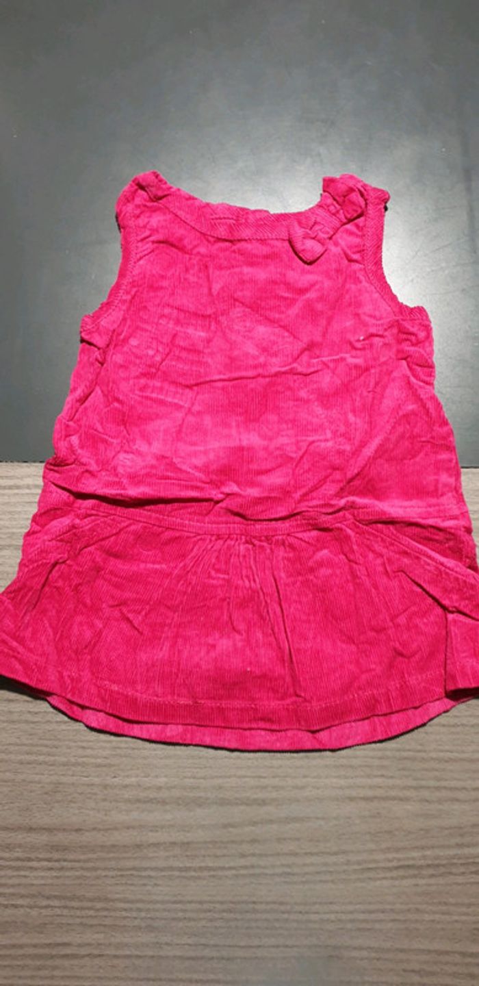 3 robes 6 et 9 mois - photo numéro 5