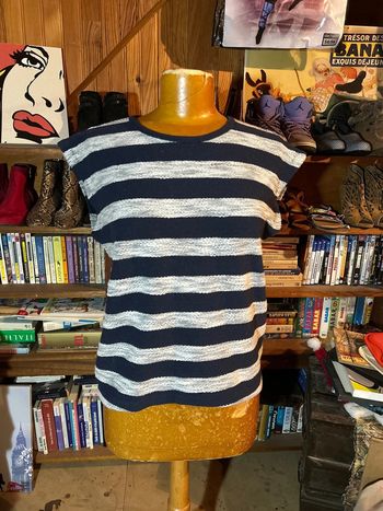 Pull à rayures sans manches marinière