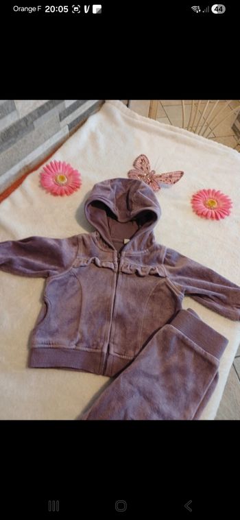 Ensemble bébé taille 6 mois