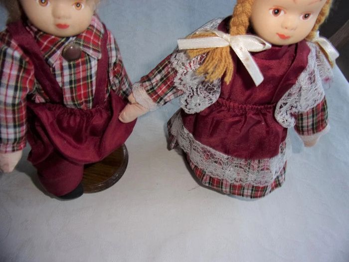 Couple de poupons hauteur 26 cm - photo numéro 3