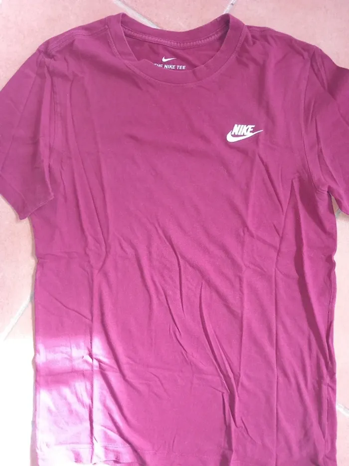 T-shirt Nike
