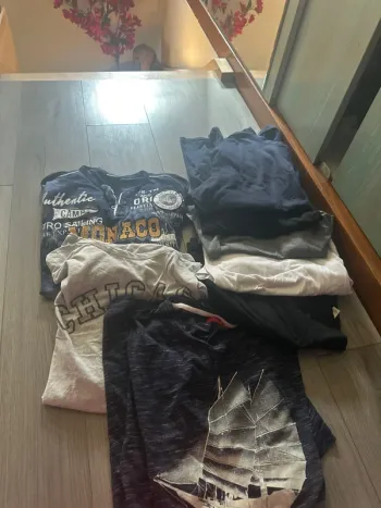 Lot (8)ti-shirt  👕 taille 4/3XL