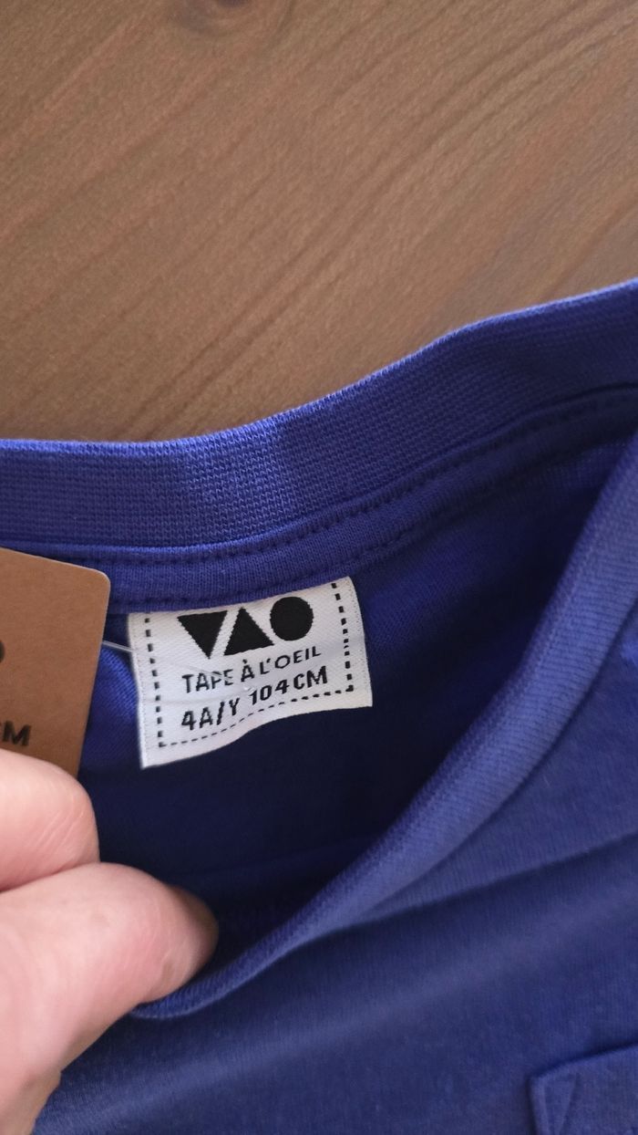 Neufs (non portés) 🏷🏷🥰😍💙superbe  Ensemble teeshirt mc et bermuda en jeans 4 ans garçon 💙😍🥰 - photo numéro 5