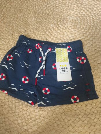 Short de bain neuf