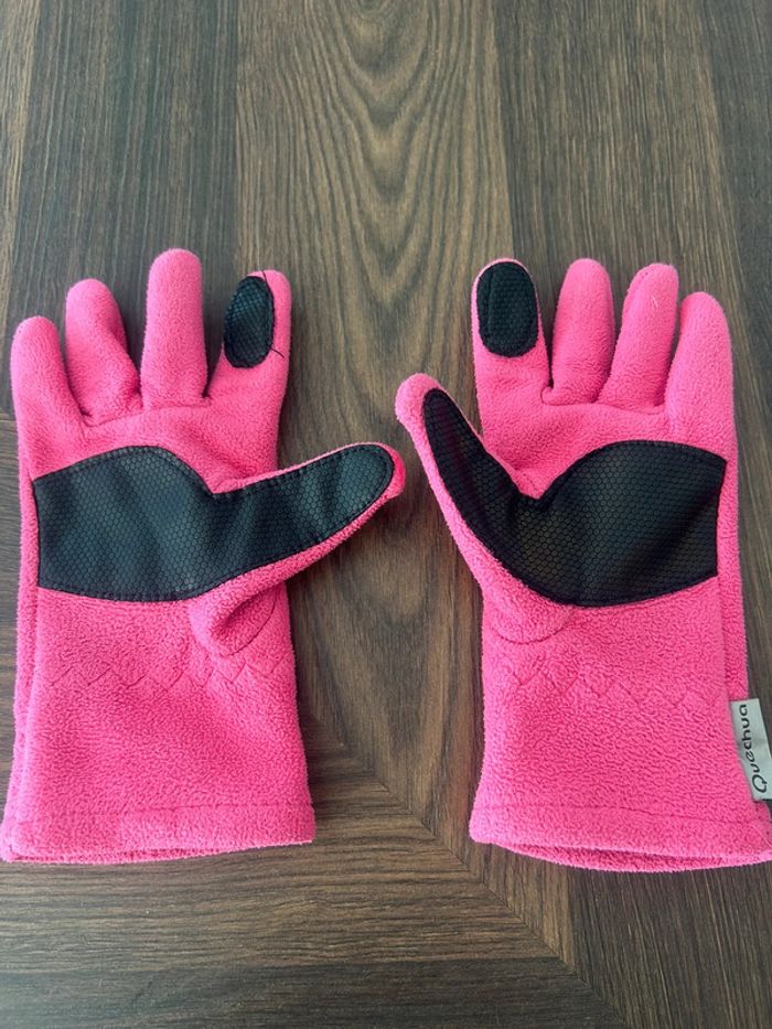 Paire de gants polaires rose quechua. environ 8ans - photo numéro 2