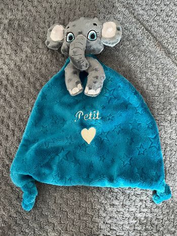 Doudou éléphant fait main neuf