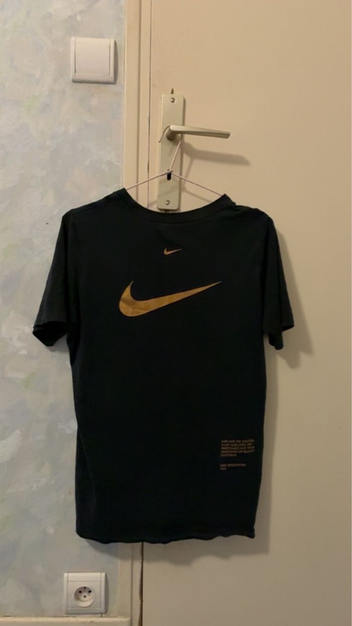 haut nike - photo numéro 2