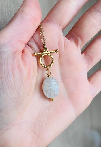 Collier talisman scarabée Pierre de Lune