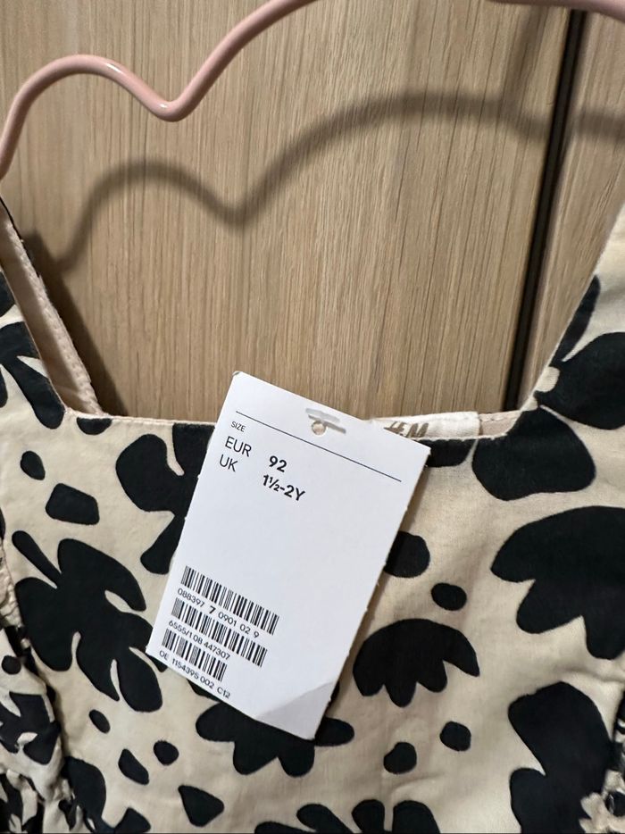 Robe beige et noire fleurie neuve H&M 92cm - photo numéro 3