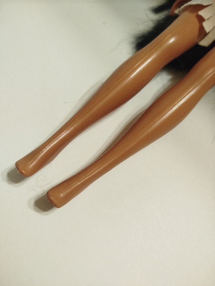 Poupée Pocahontas et sa machine à tresses - Vintage 90's - photo numéro 4