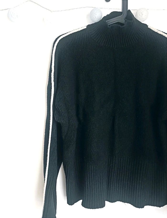 Pull noir en maille noir col montant Vila Taille S En très bon état