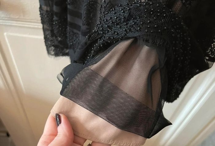Robe dentelle noire brodée perles rocailles taille 34 - BCBGmaxazria - photo numéro 9