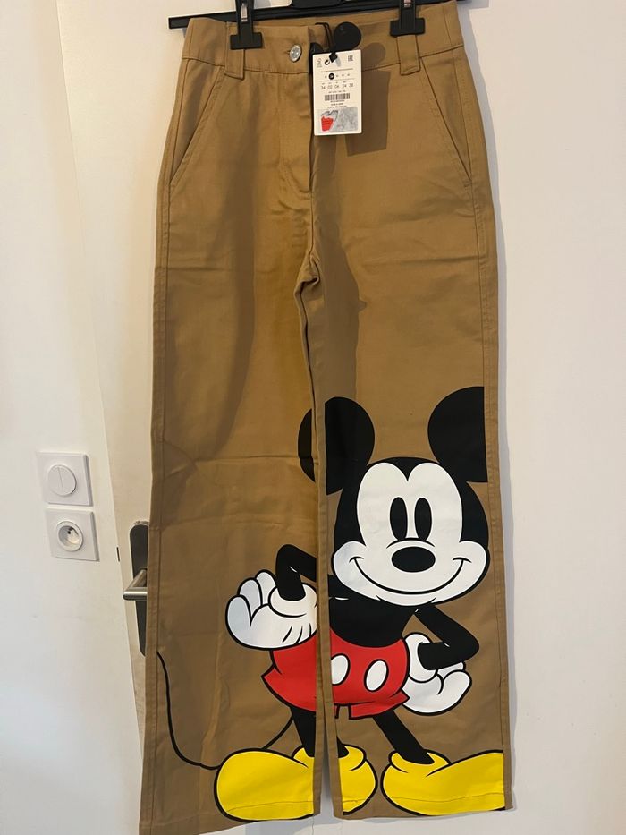 Pantalon femme Mickey taille 34