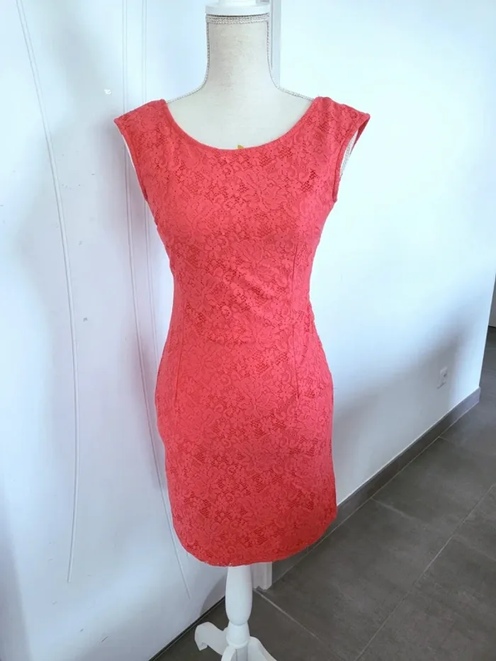 Robe dentelle