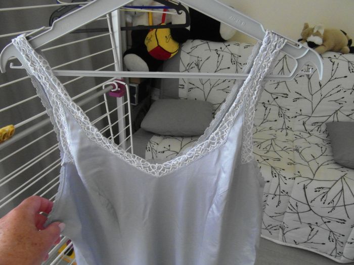 dessous de robe - photo numéro 2