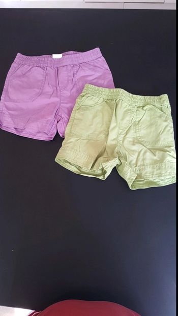 Lot de 2 shorts 4 ans
