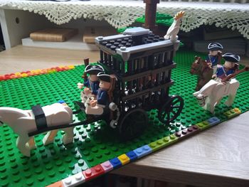 Figurines fantassins la prison ambulante