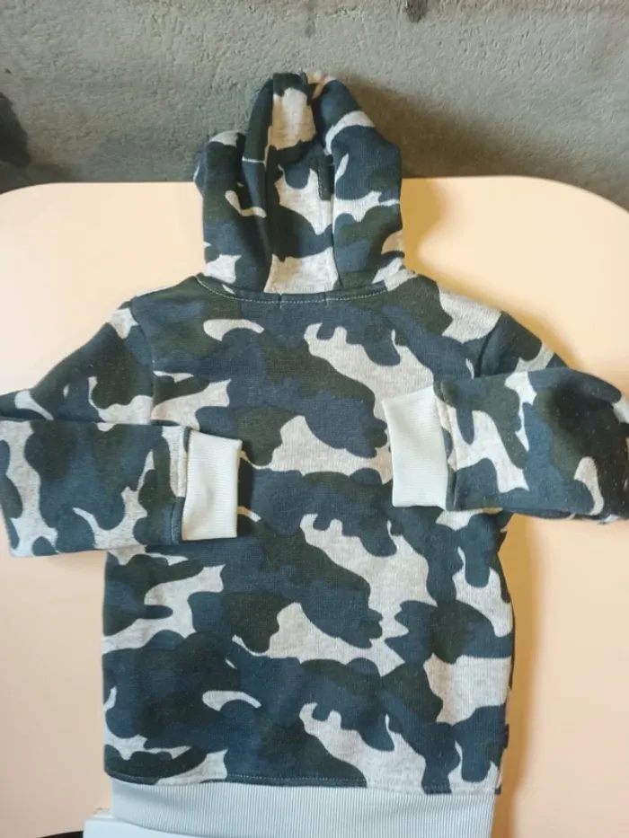 Sweat à capuche zippé camouflage in extenso 6 ans - photo numéro 2