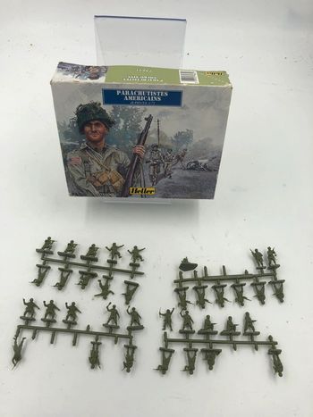 Maquette parachutiste Américains 1/72 N•79651 Heller