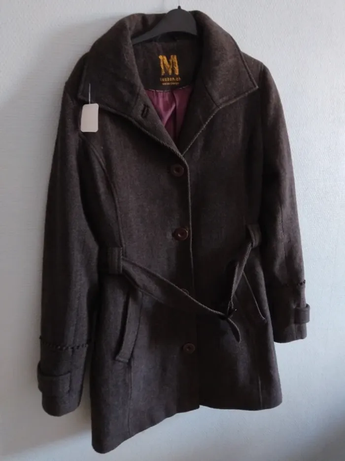 Manteau long de grande marque suisse taille M - photo numéro 2
