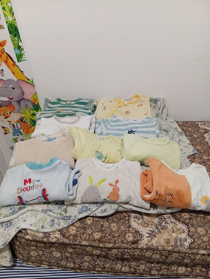 Lot grenouillères - photo numéro 2