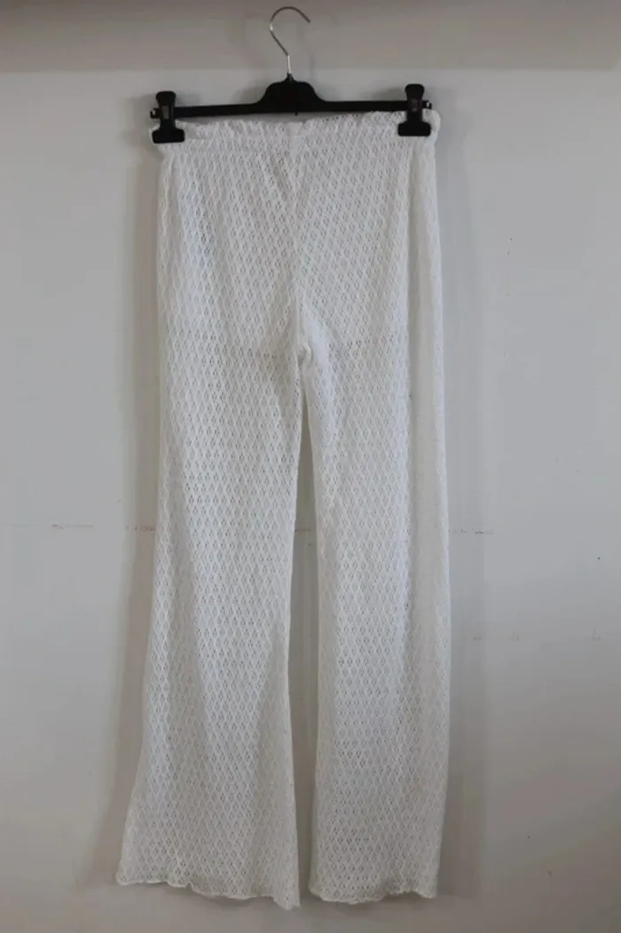 C56 pantalon blanc bershka XS - photo numéro 2