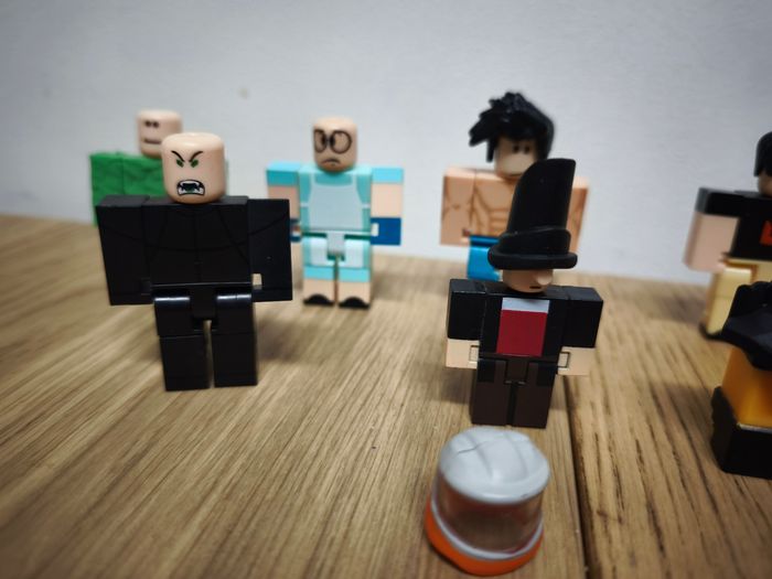 Lot figurines Roblox - photo numéro 2