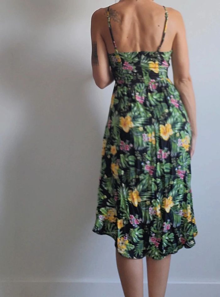 Robe d'été a bretelles - photo numéro 4