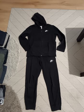 Nike - Ensemble survêtement avec veste à capuche, très bon état