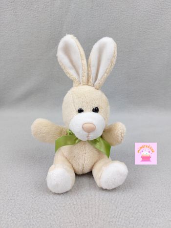 Peluche lapin beige écru blanc BAMBIA 16 cm nœud vert
