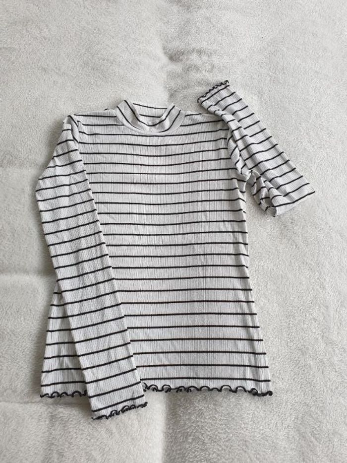 Petit pull fin col cheminée 11/12 ans