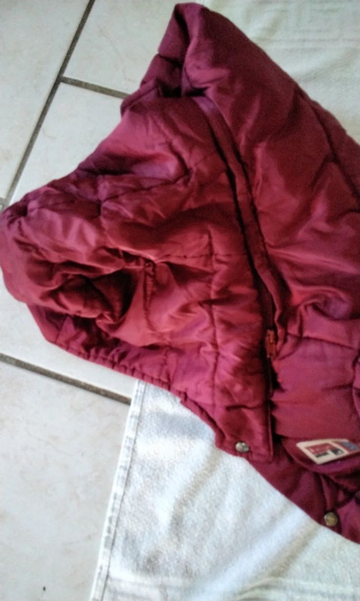 Blouson, très chaud, capuche amovible , bordeaux, fermeture, DPAM , 23 mois ,86 cm - photo numéro 6