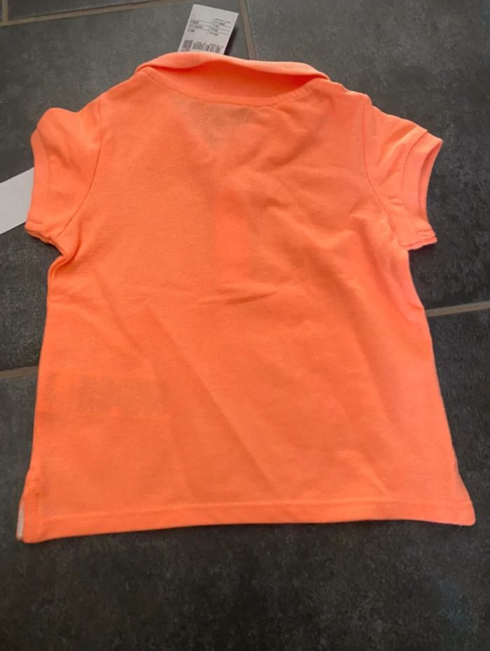 Polo orange fluo Kiabi Taille 18 M - photo numéro 2