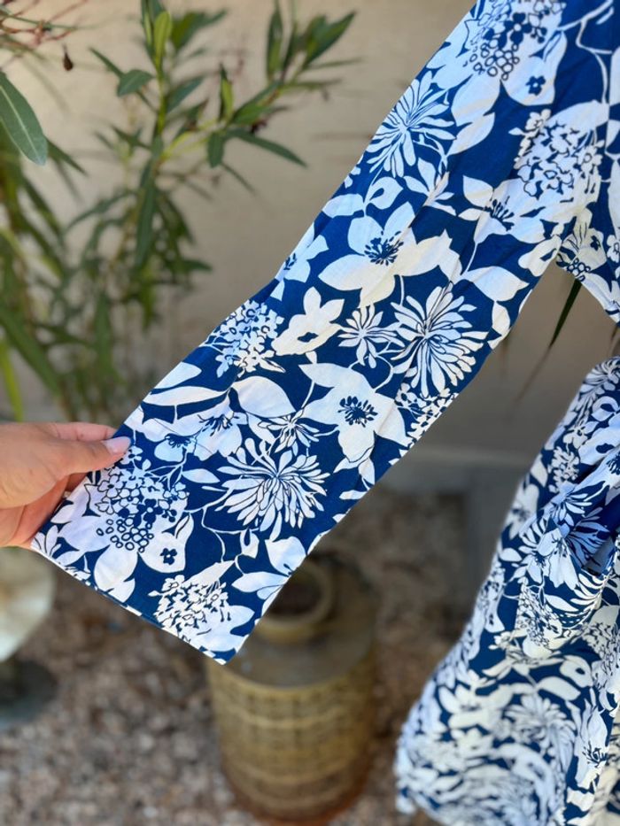 Robe blouse à motif fleuri - des années 70 - en très bon état - taille 42/XL - photo numéro 5