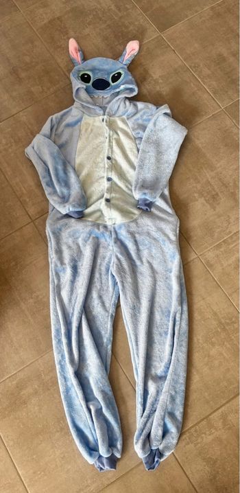 Combinaison stitch