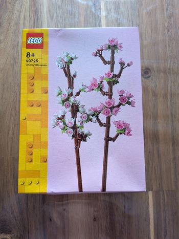 Boite de LEGO Fleurs de Cerisier N° 40725