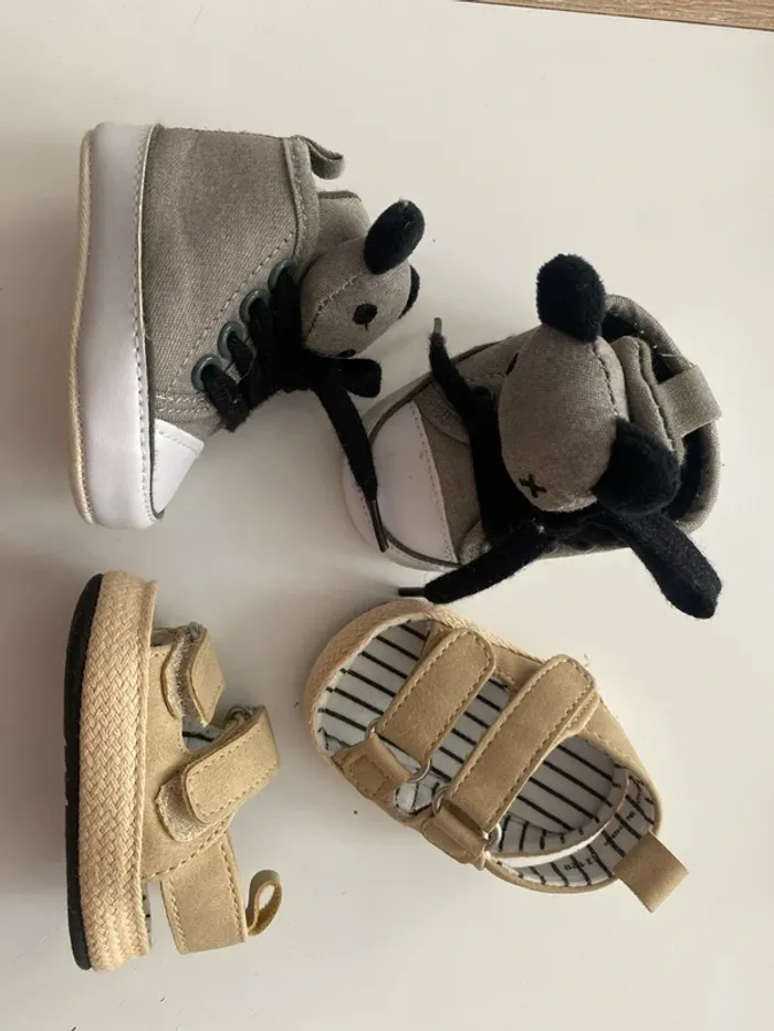 2 paires chaussures bébés