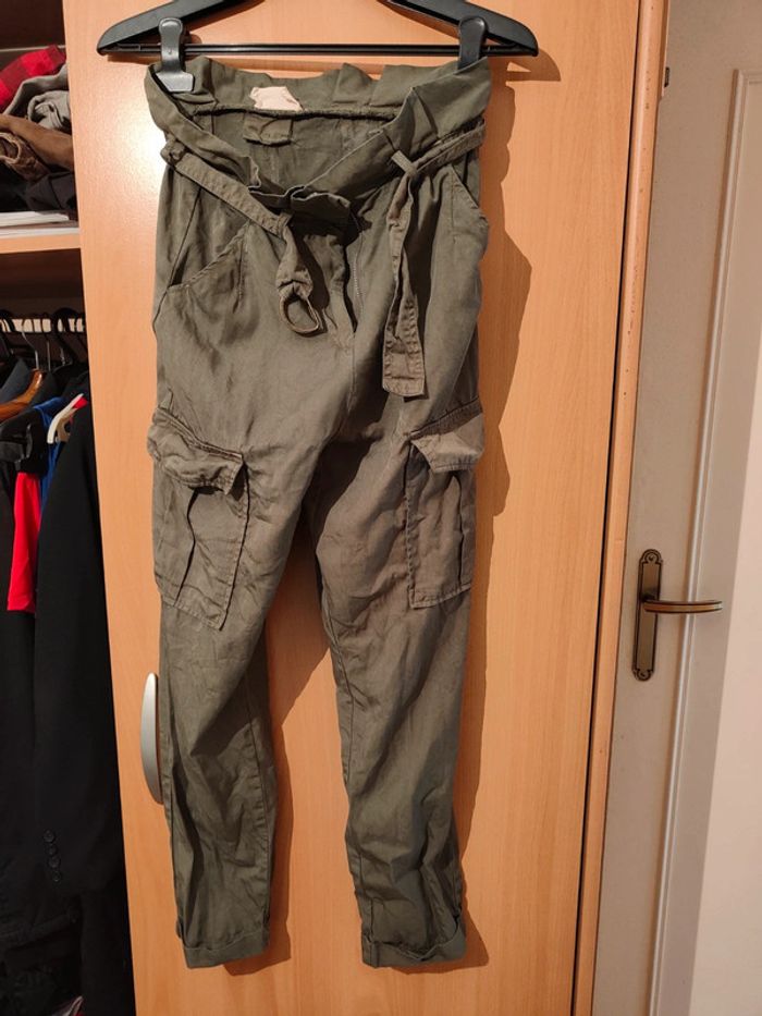 Cargo kaki