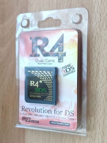 R4i pour toutes les DS, DSi(XL), 2DS(XL), 3DS(XL) avec 440 jeux