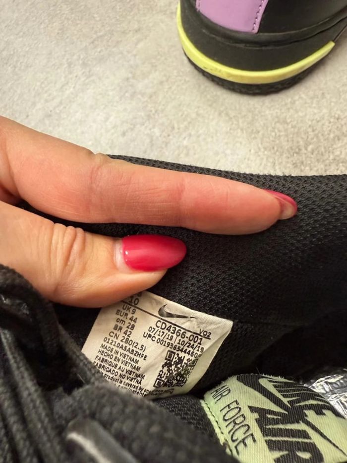 Baskets Nike Air Force 1 react noires et violet taille 44 - photo numéro 8