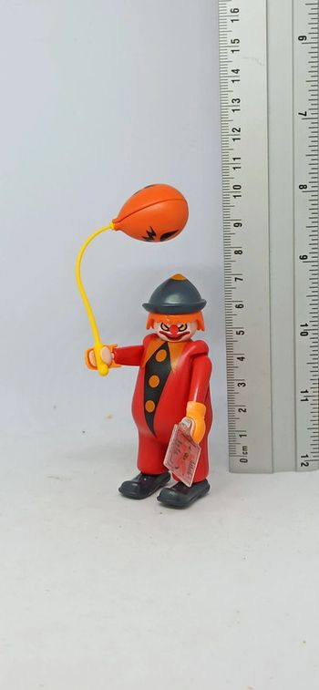 Clown maléfique avec ballon orange playmobil