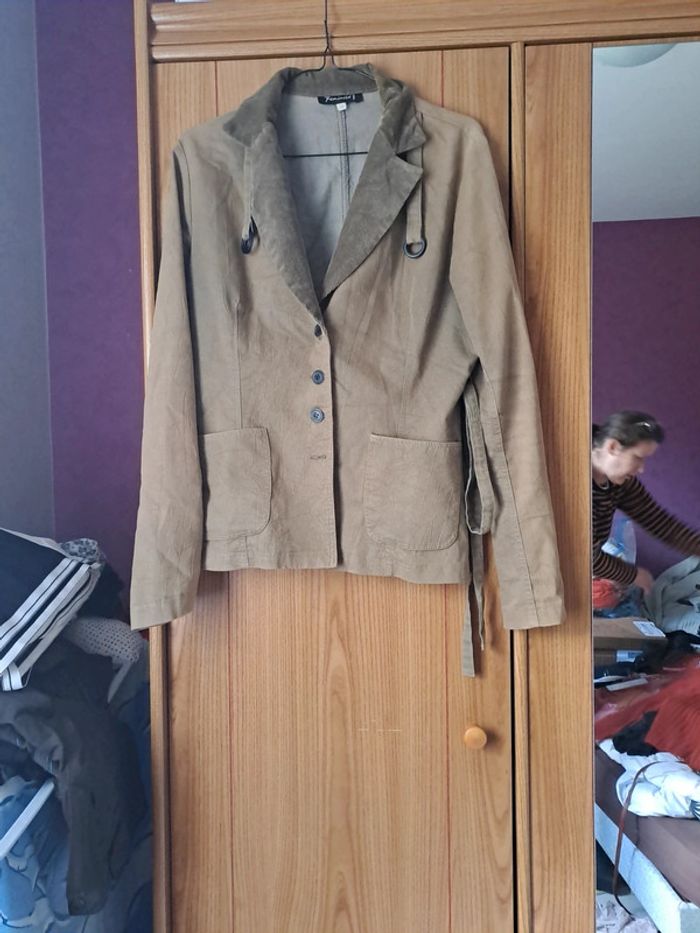 Veste kaki Féminité 38