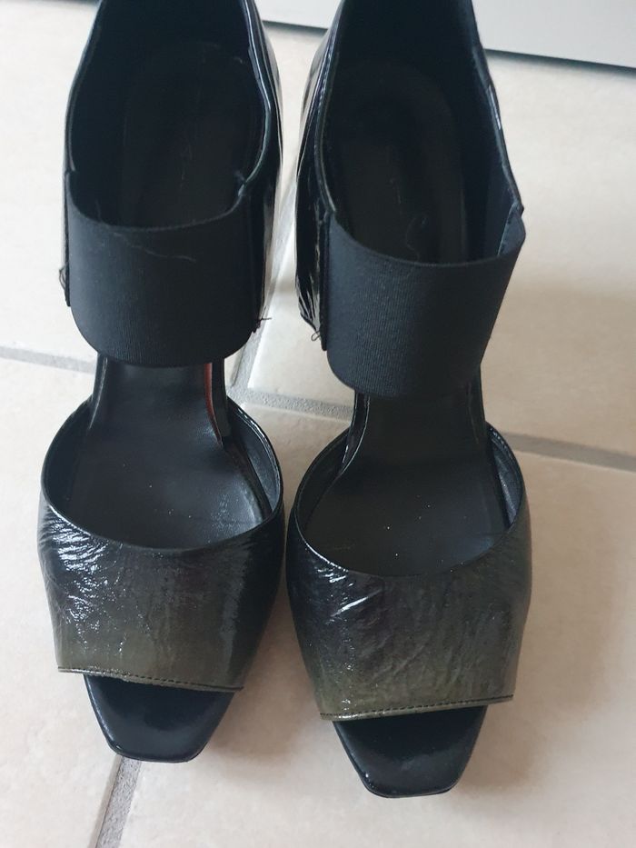 Chaussure a talon 👠 - photo numéro 2