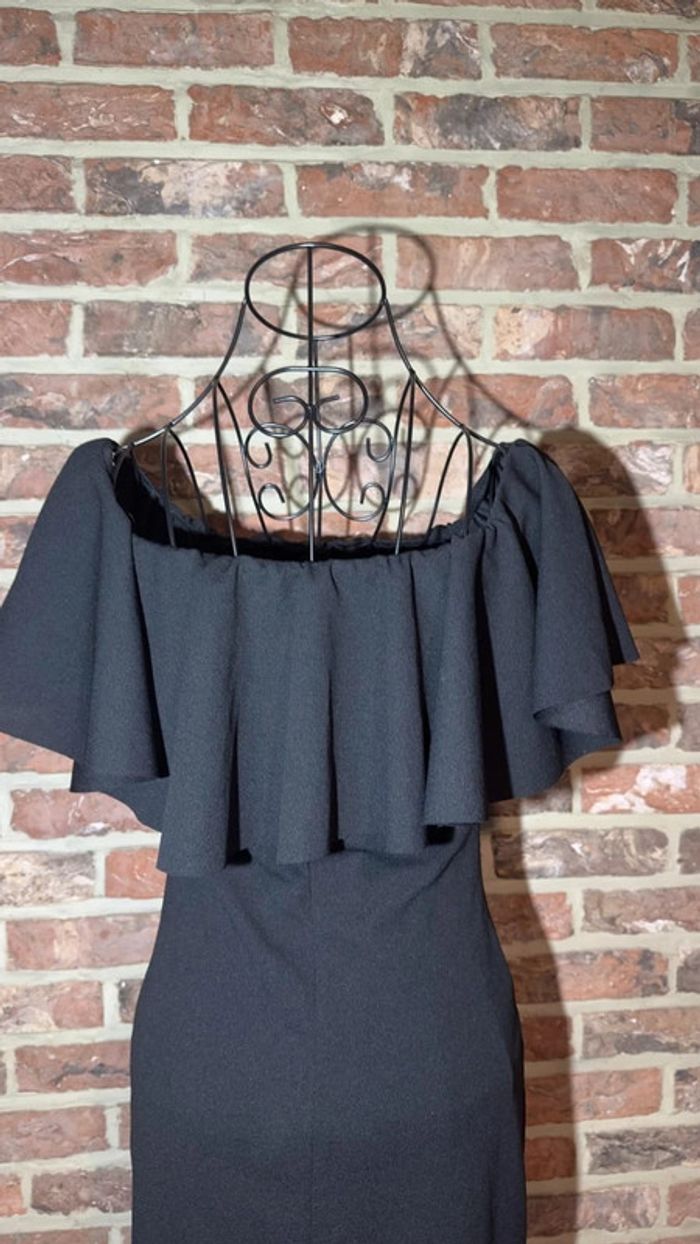 Robe noire moulante épaule dénudée Taille S - photo numéro 8