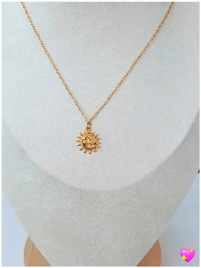 Collier doré médaillon Soleil & lune - photo numéro 2