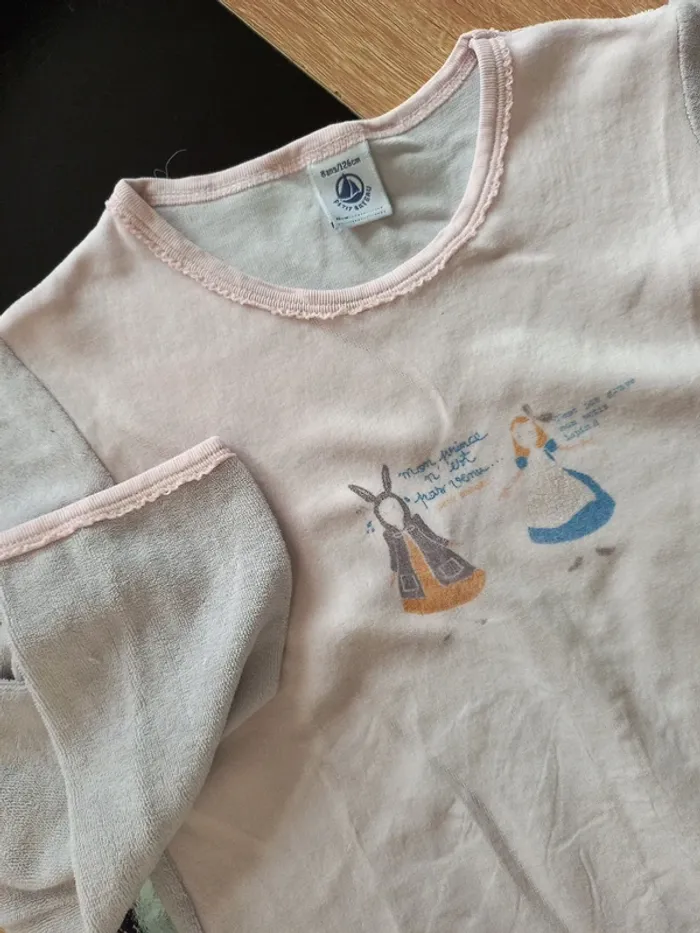 Haut de pyjama 8 ans - photo numéro 6